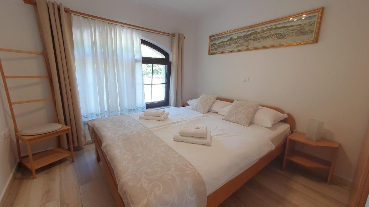 Apartment Laurus 포르토로즈 외부 사진
